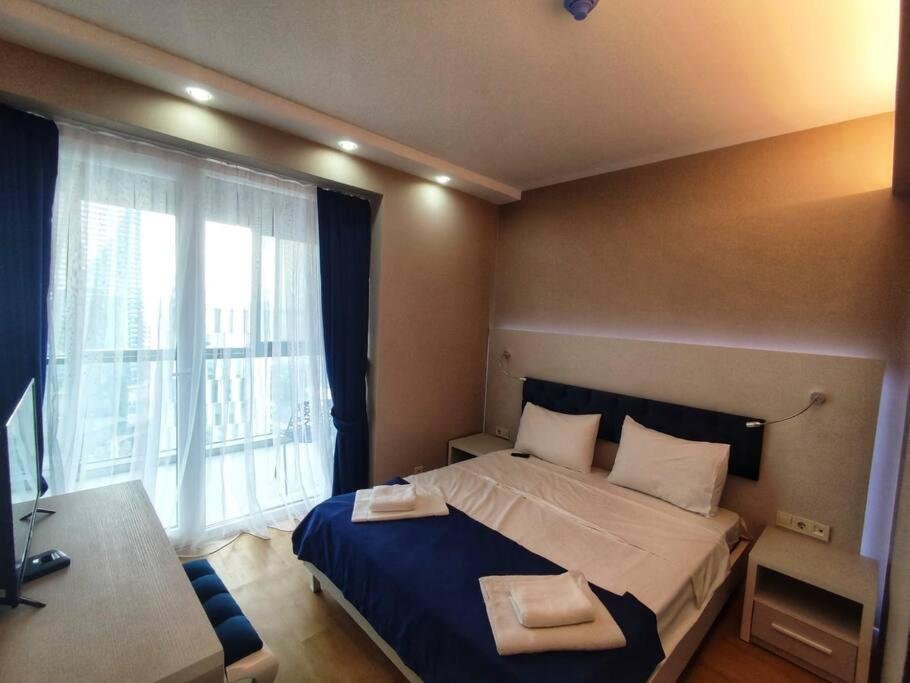 Батуми: Leo Group Luxury Apartment 18-20 Alliance Palace