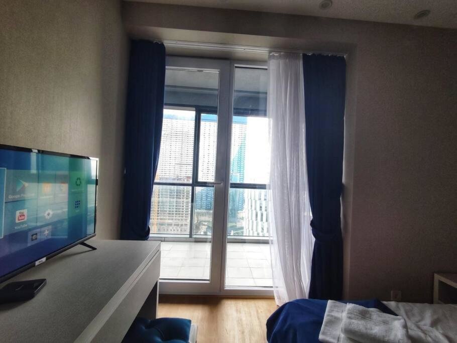 Батуми: Leo Group Luxury Apartment 18-20 Alliance Palace