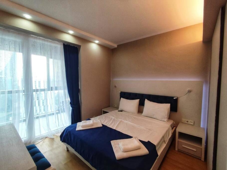 Батуми: Leo Group Luxury Apartment 18-20 Alliance Palace