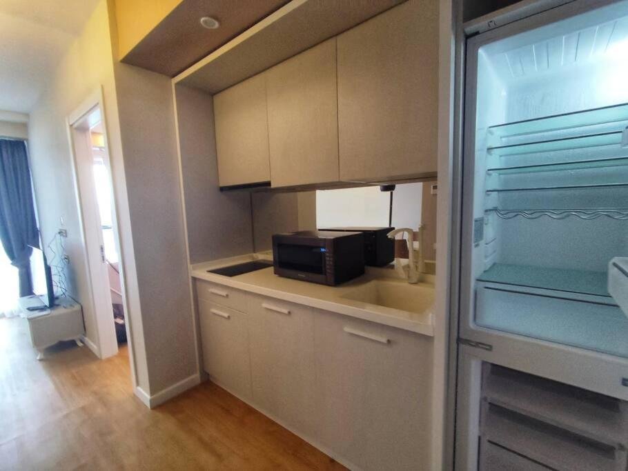 Батуми: Leo Group Luxury Apartment 18-20 Alliance Palace