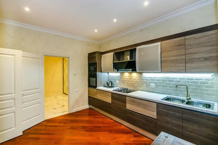 Баку: LUX Apartment near in KFC