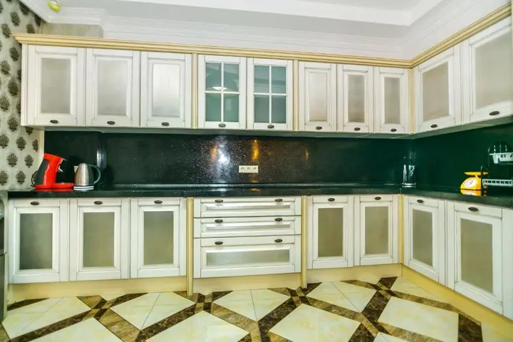 Баку: LUX Apartment near in KFC