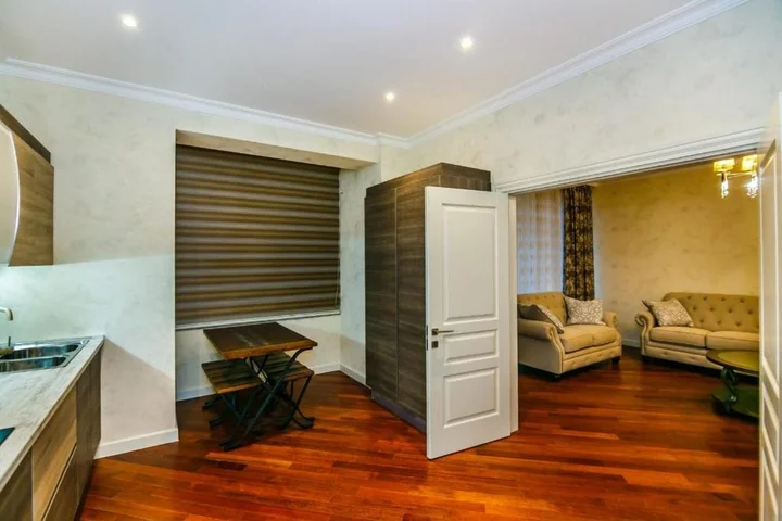 Баку: LUX Apartment near in KFC