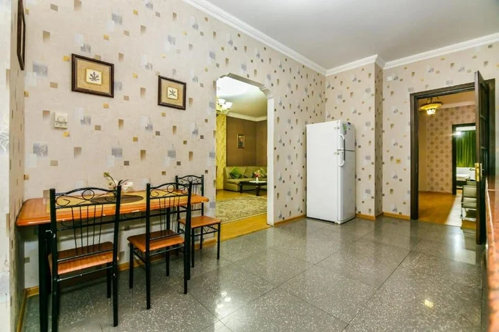 Баку: LUX Apartment near in KFC
