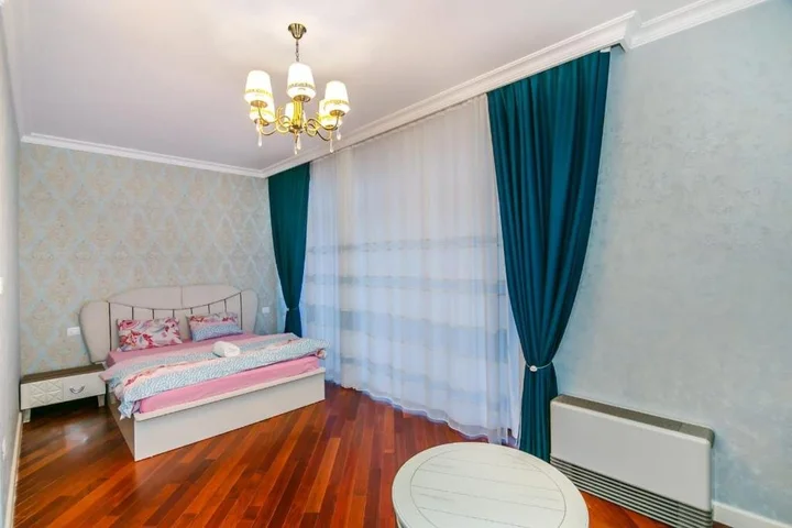 Баку: LUX Apartment near in KFC