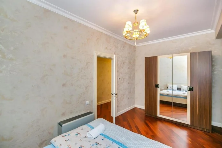 Баку: LUX Apartment near in KFC