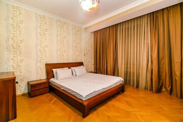 Баку: LUX Apartment near in KFC