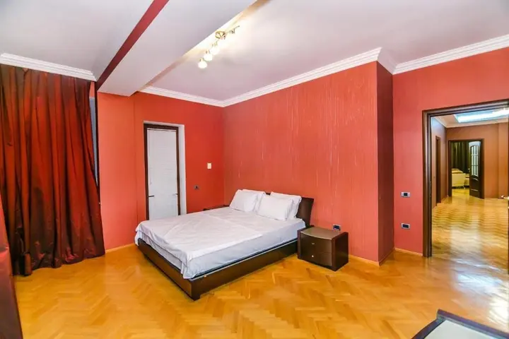 Баку: LUX Apartment near in KFC
