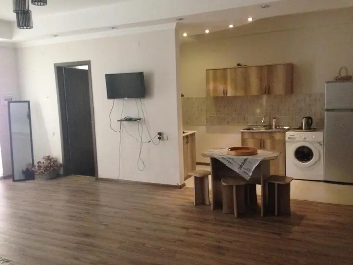 Батуми: Giorgi Mazniashvili Street Apartment
