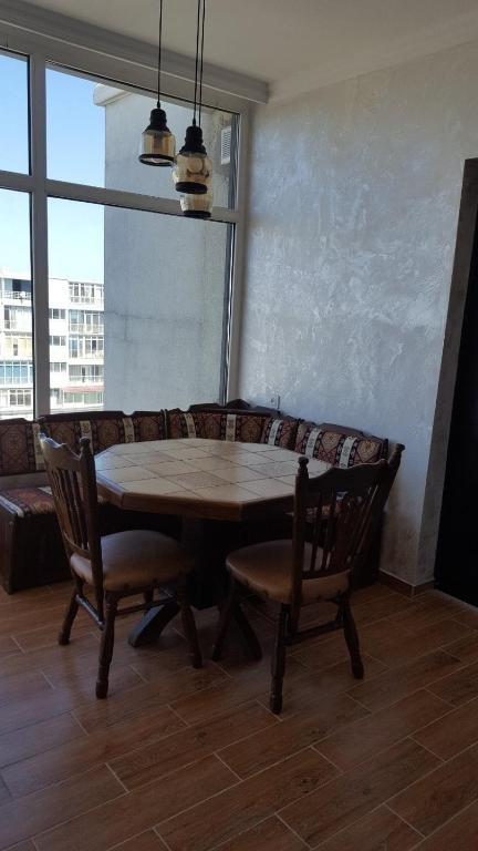 Батуми: Heaven apartments in Orbi City