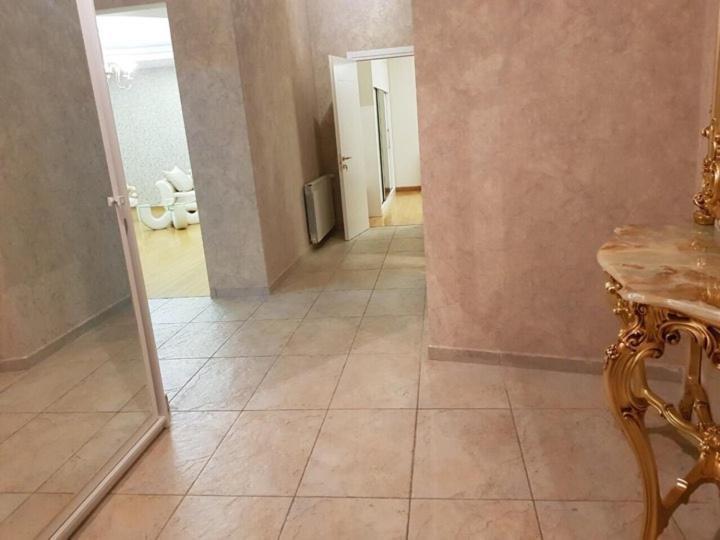 Тбилиси: Apartment Chavchavadze