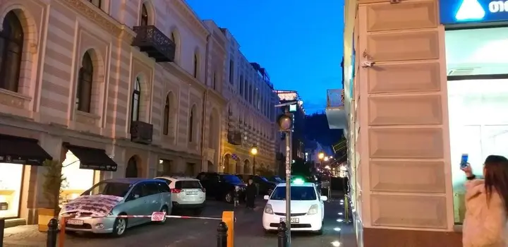 Тбилиси: Central apartment at liberty square