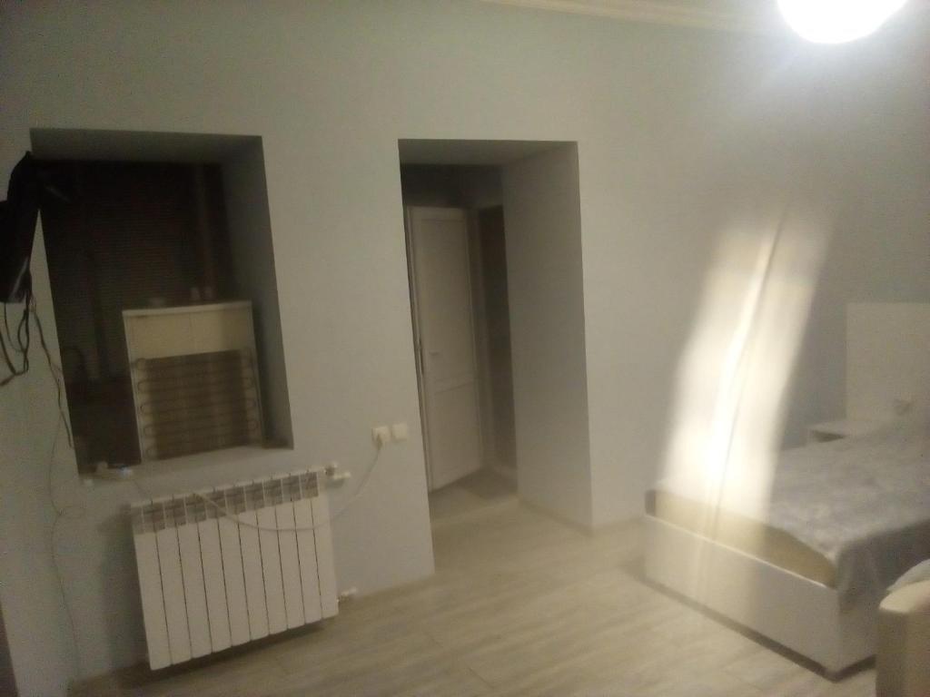 Тбилиси: Hotel Room in Rome street