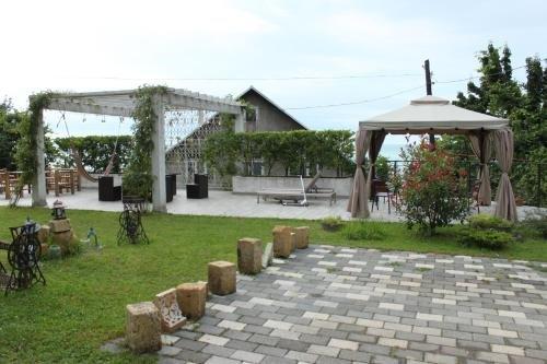 Батуми: Guesthouse White Villa