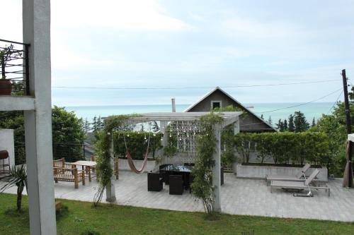 Батуми: Guesthouse White Villa