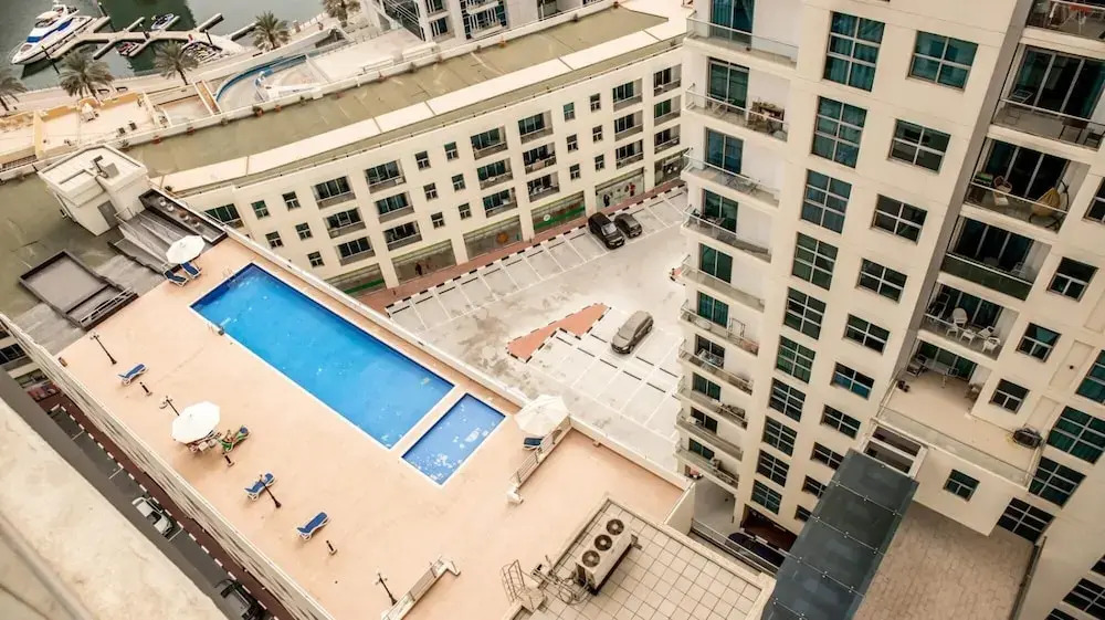 Дубай: Spacious Apartment in Marina Dubai