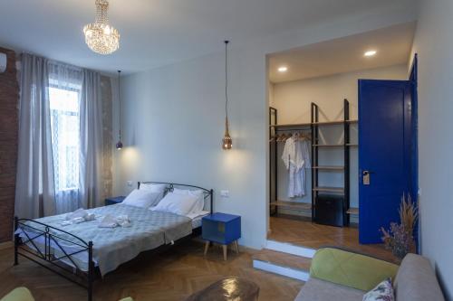 Тбилиси: Bricks Room Hotel