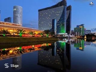 Батуми: Hotel Orbi City on the beach of Batumi