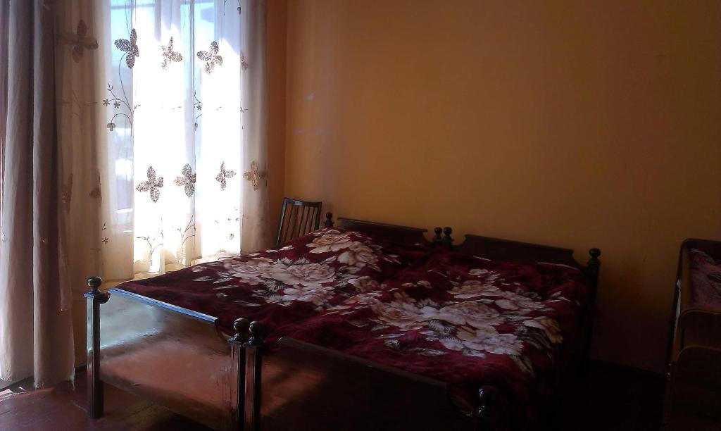 Кобулети: Home Enver House