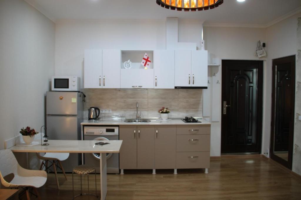 Батуми: Jaba apartment