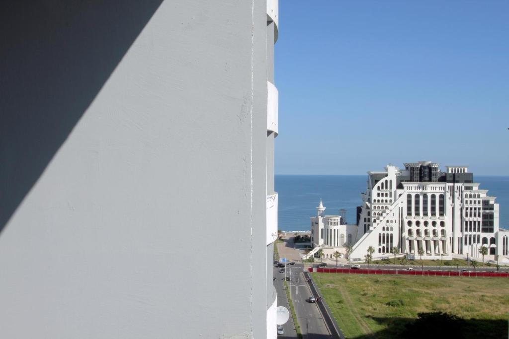 Батуми: Seaside Holiday Apartment Batumi
