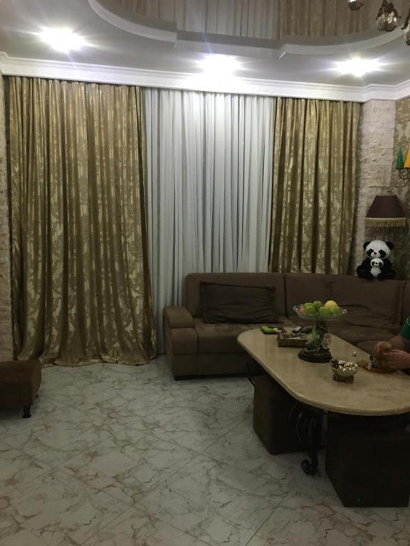 Кобулети: hotel twins G&G