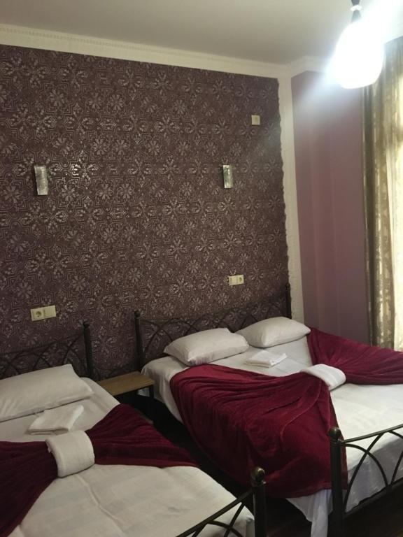 Кобулети: hotel twins G&G