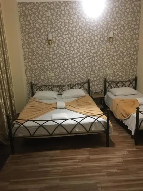 Кобулети: hotel twins G&G
