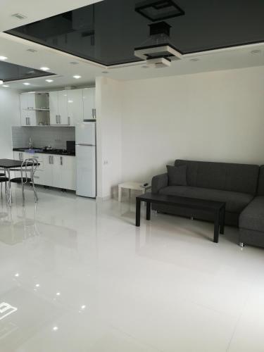 Батуми: Ruslan Apartments