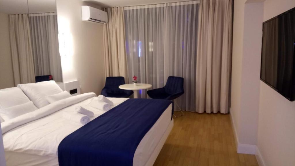Батуми: Hotel orbi city sea view