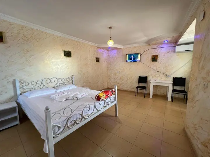 Батуми: elite palace plus hotel