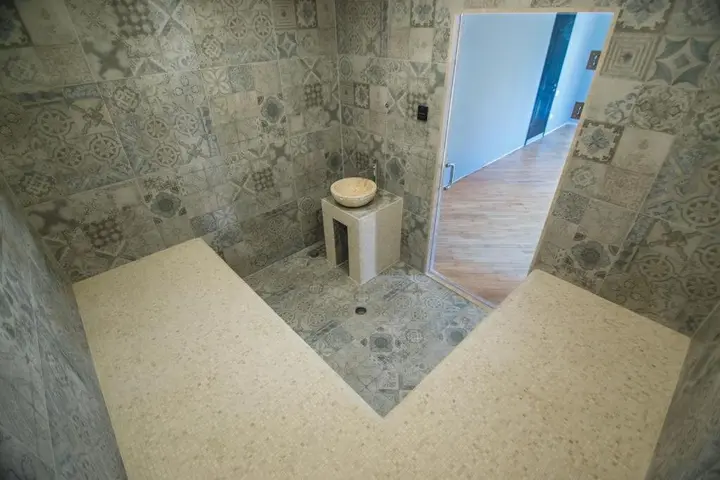 Батуми: Hotel in nature/Oтель в природе