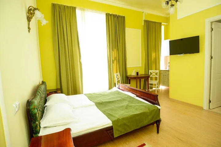Тбилиси: Iveria Aparthotel