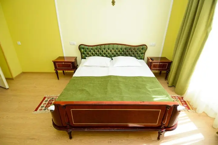 Тбилиси: Iveria Aparthotel
