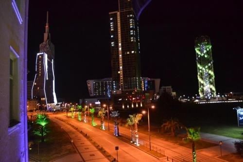 Батуми: Old Batumi and Alphabet