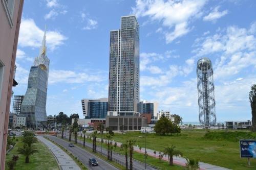 Батуми: Old Batumi and Alphabet