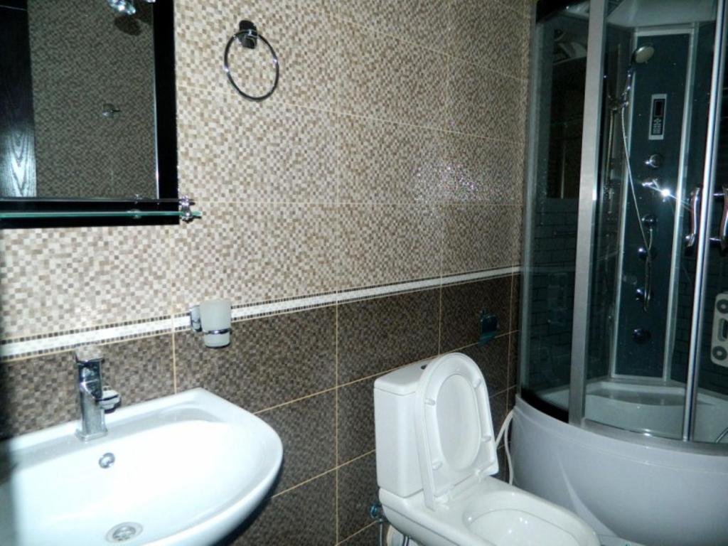 Батуми: Hotel Neba