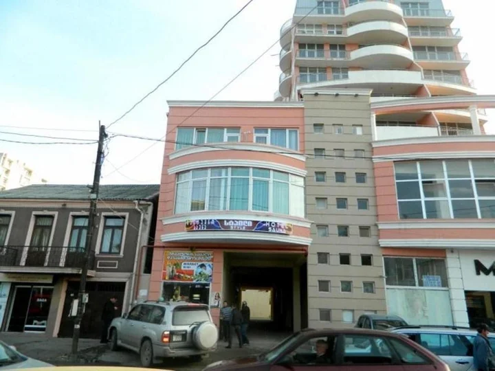Батуми: Hotel Neba