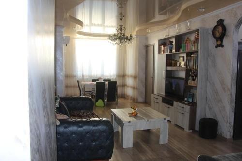 Батуми: Hatuna apartamenti