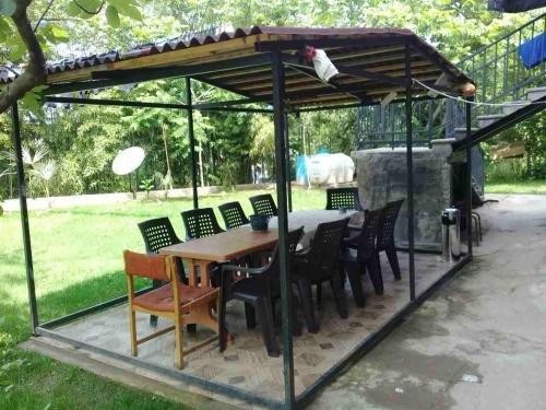 Батуми: Helen's guest house