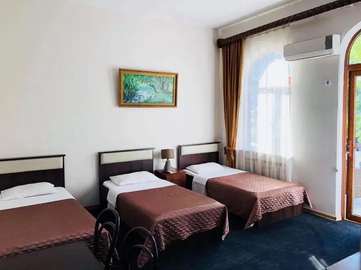 Батуми: Hotel Divino