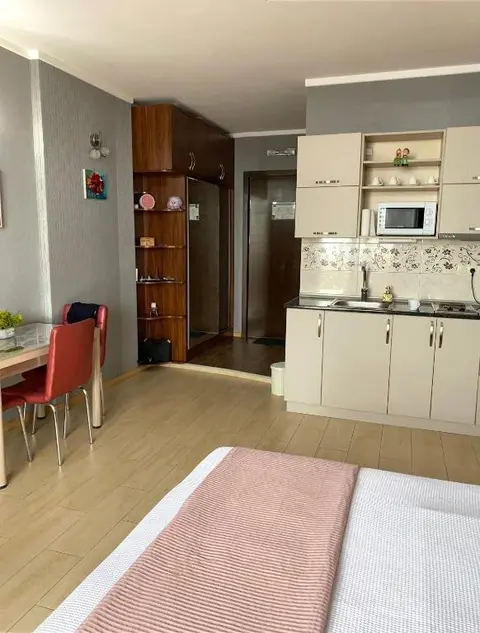 Батуми: Lela's Apartment