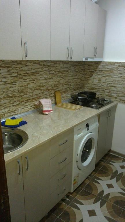 Батуми: Henry Apartment