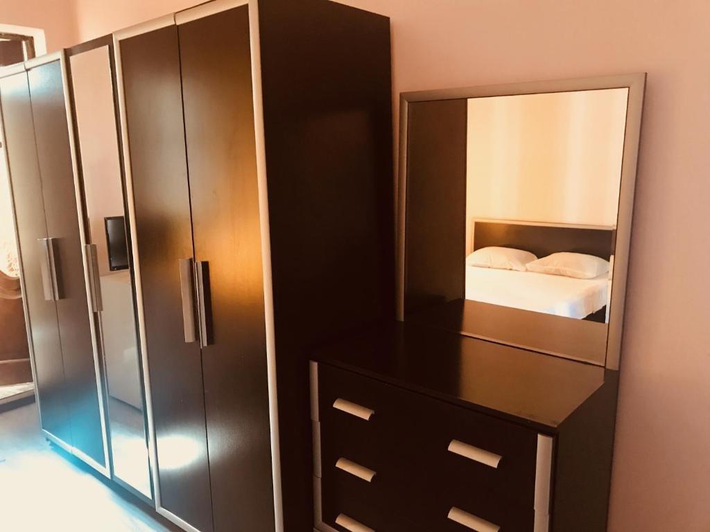 Батуми: Henry Apartment