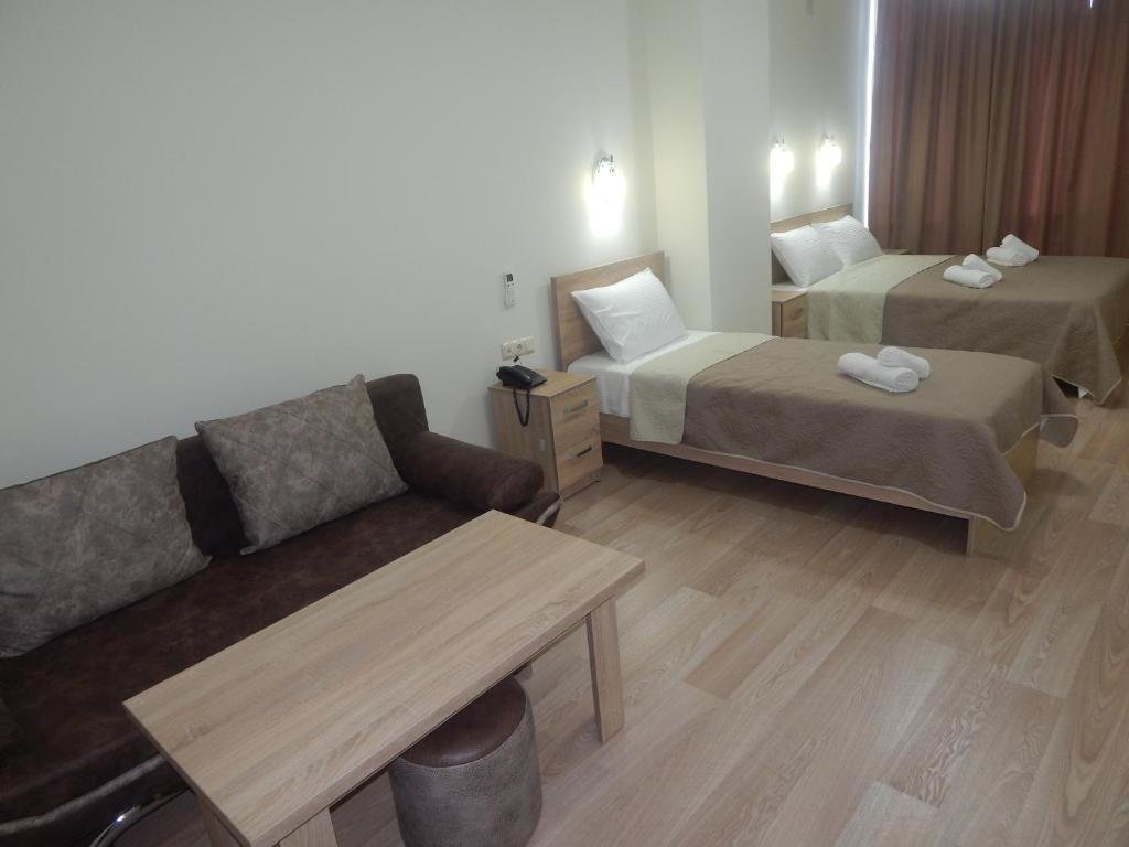 Батуми: Hotel Belugo