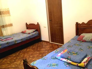 Батуми: Gostevoi Dom Leluki