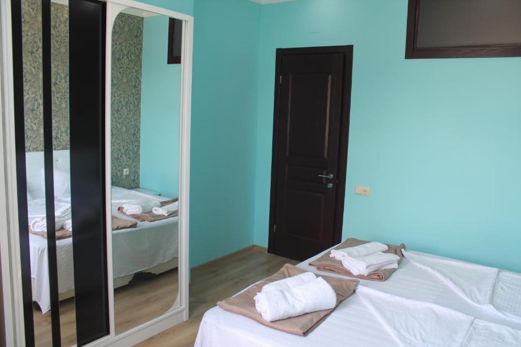 Батуми: Hotel Guna+