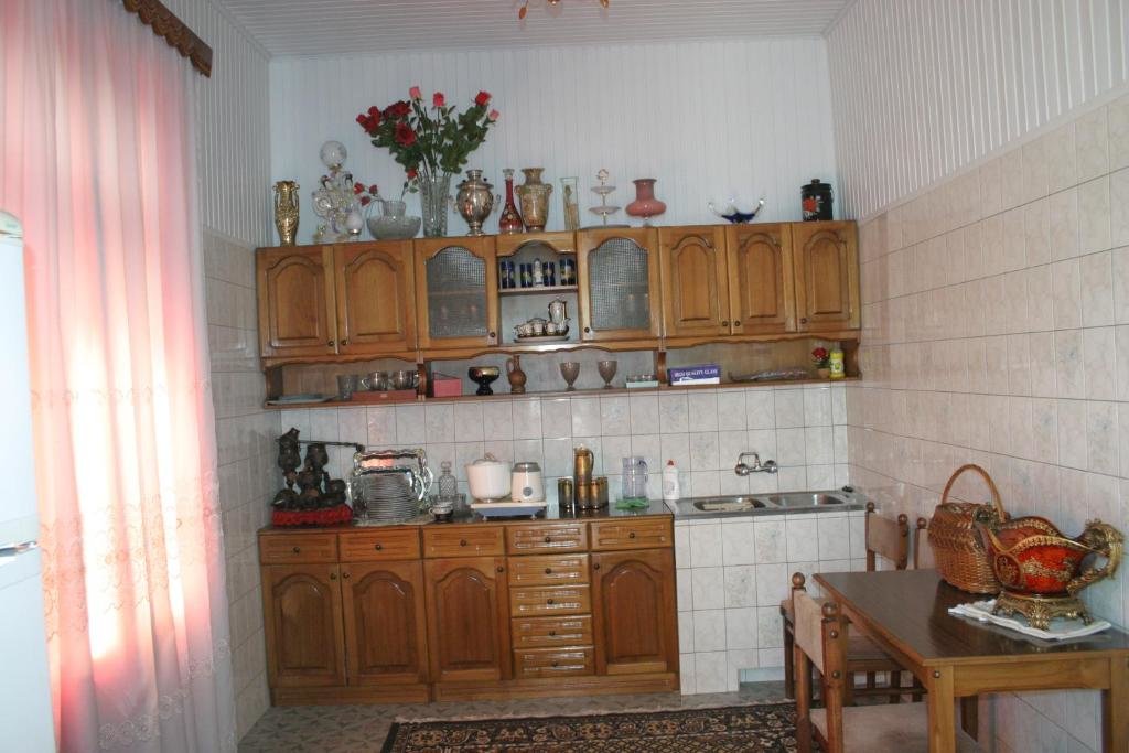 Батуми: House edo