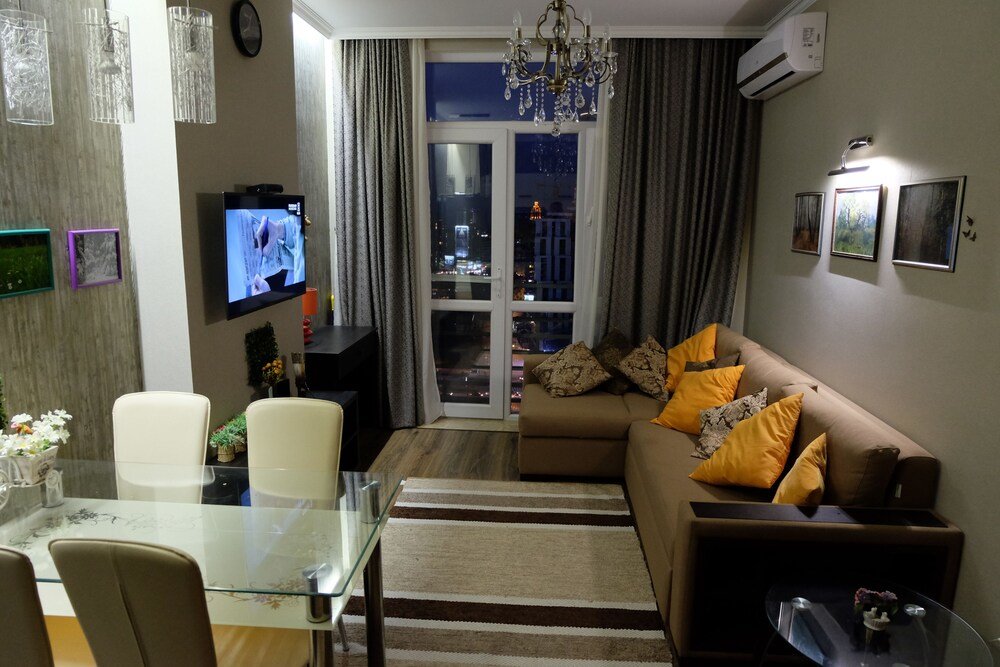 Батуми: Real Palace Residential Complex Pirosmani