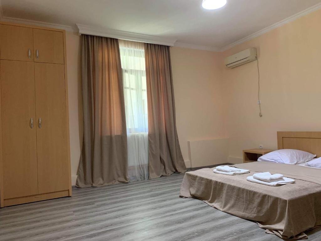 Тбилиси: Guest House Mukha
